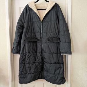 Brand New Women's Black Quilted Coat with Cream Lining And Pockets Zip-Up